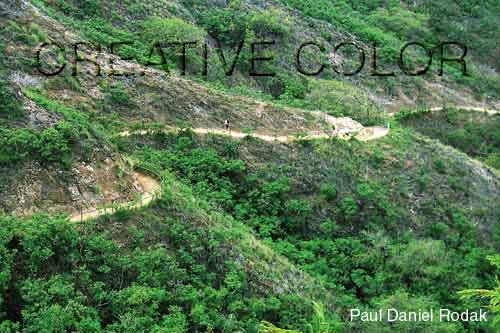 lgcratertrail.jpg (29058 bytes)