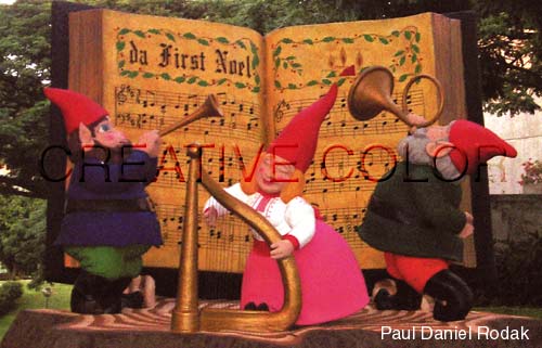 lgdafirstnoel.jpg (35140 bytes)