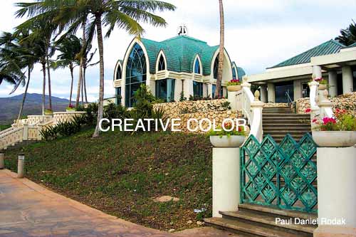 lghapelsideview.jpg (34508 bytes)