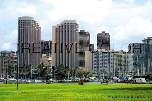 lgharbor.jpg (35312 bytes)