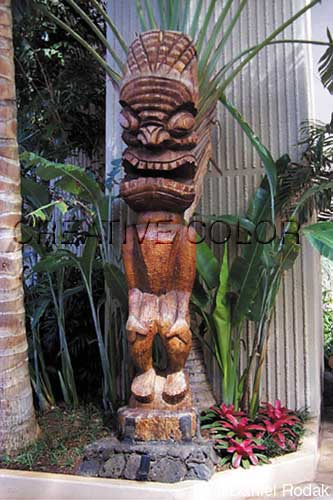 lghawaiigod.jpg (34810 bytes)