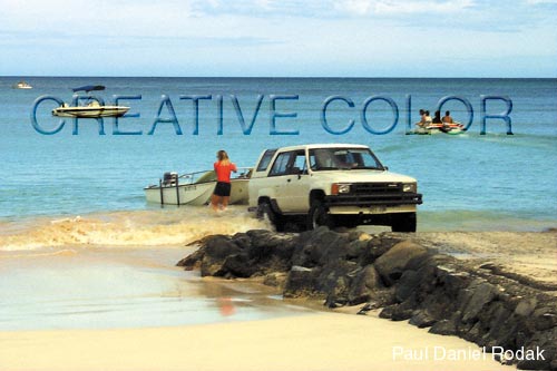 lglaunchingboat.jpg (32021 bytes)